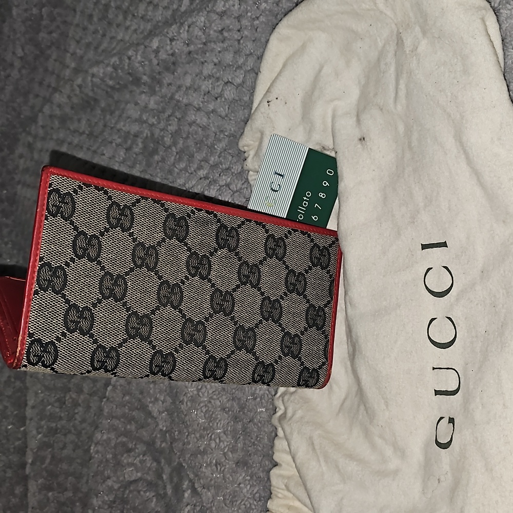 Vintage Gucci wallet with horsebit clasp